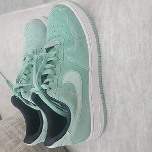 Nike Air Force 1 Lows